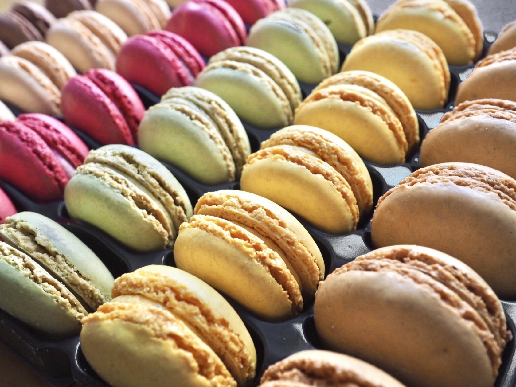 可愛いビジュアル、とろける甘さで大人気の韓国マカロン♪ お菓子作りのプロが考えたオリジナルレシピを大公開☆