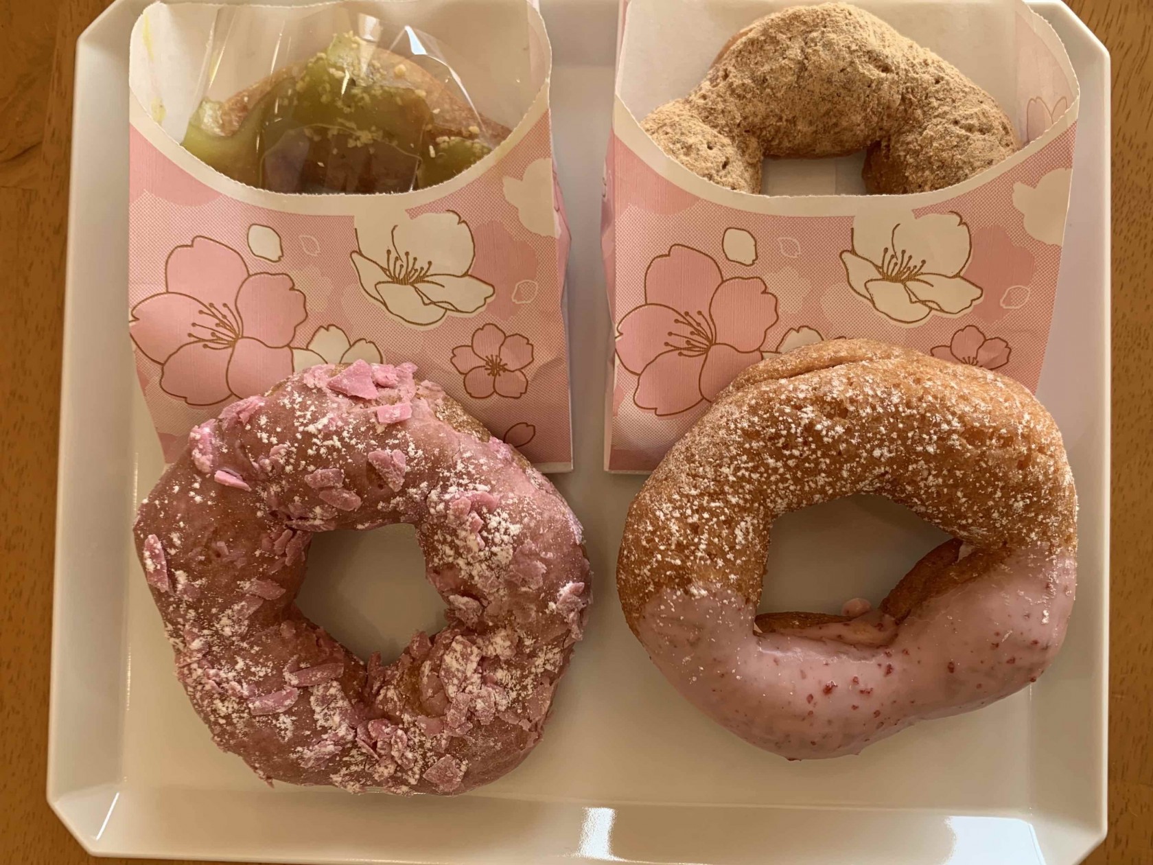 【ミスタードーナツ】4種類の桜の移り変わりを感じるモチっと食感ドーナツ