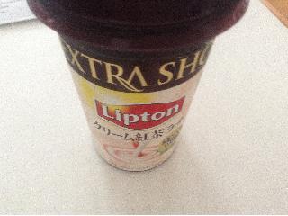 「リプトン EXTRA SHOT クリーム紅茶ラテ カップ240ml」のクチコミ画像 by レビュアーさん