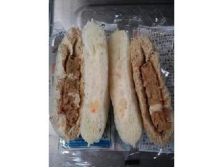 「ヤマザキ ランチパック ハンバーグとポテトサラダ 袋2個」のクチコミ画像 by かんにゃまんさん