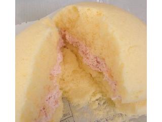 「ヤマザキ ふわふわスフレ イチゴミルククリーム 袋1個」のクチコミ画像 by レビュアーさん