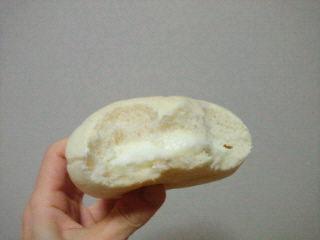 「第一パン 蒜山ジャージーミルクパン 袋1個」のクチコミ画像 by やっぺさん