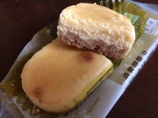 「ローソン Uchi Cafe’ SWEETS ぎゅっとクリームチーズ 袋1個」のクチコミ画像 by miebouさん