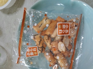「三幸製菓 あられ小餅 袋94g」のクチコミ画像 by 秀ちゃんさん