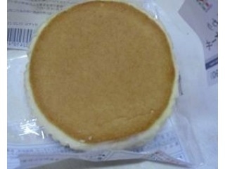 「セブンプレミアム ふんわりチーズ蒸しケーキ 袋1個」のクチコミ画像 by ちゃちゃさん