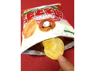 「山芳製菓 ポテトチップス 明太マヨビーフ 袋60g」のクチコミ画像 by ポロリさん