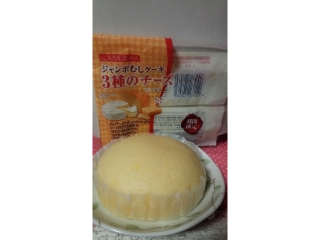 「木村屋 ジャンボ蒸しケーキ 3種のチーズ 袋1個」のクチコミ画像 by ぷりんタルトさん