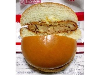 「ヤマザキ バンズコレクション すき焼き風メンチカツバーガー 袋1個」のクチコミ画像 by つなさん