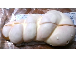 「タカキベーカリー 練乳とホワイトチョコのパン 袋1個」のクチコミ画像 by のあ.さん