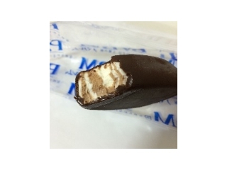 「森永 PARM ホワイトチョコレート＆チョコレート 箱55ml×6」のクチコミ画像 by オグナノタケルさん