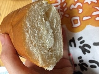 「神戸屋 熟ふわロール シュガーマーガリン 袋1個」のクチコミ画像 by ちぇるるさん