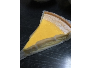 「シャトレーゼ 濃厚ベイクドチーズケーキ」のクチコミ画像 by シノンさん