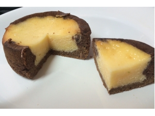 「ローソン チーズとショコラのタルト」のクチコミ画像 by めーぐーさん