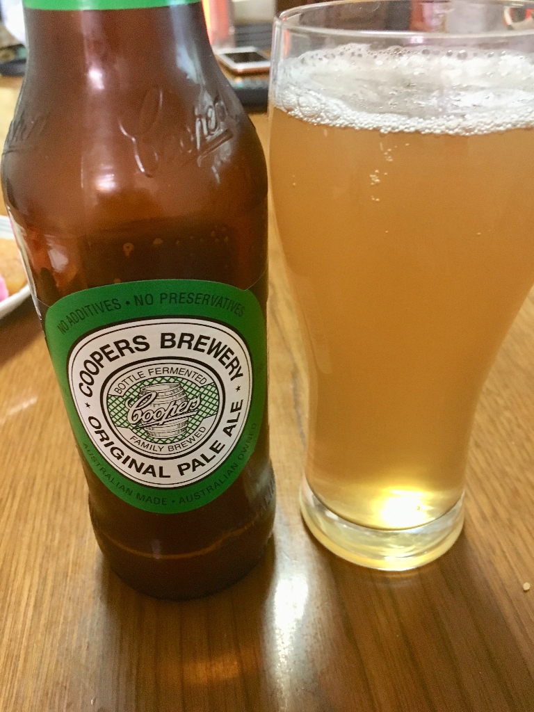 【中評価】「先程飲んだスパークリングエールが美味しかったので、ちょっと残念でした。 クーパーズ ORIGINAL PALE ALE」の