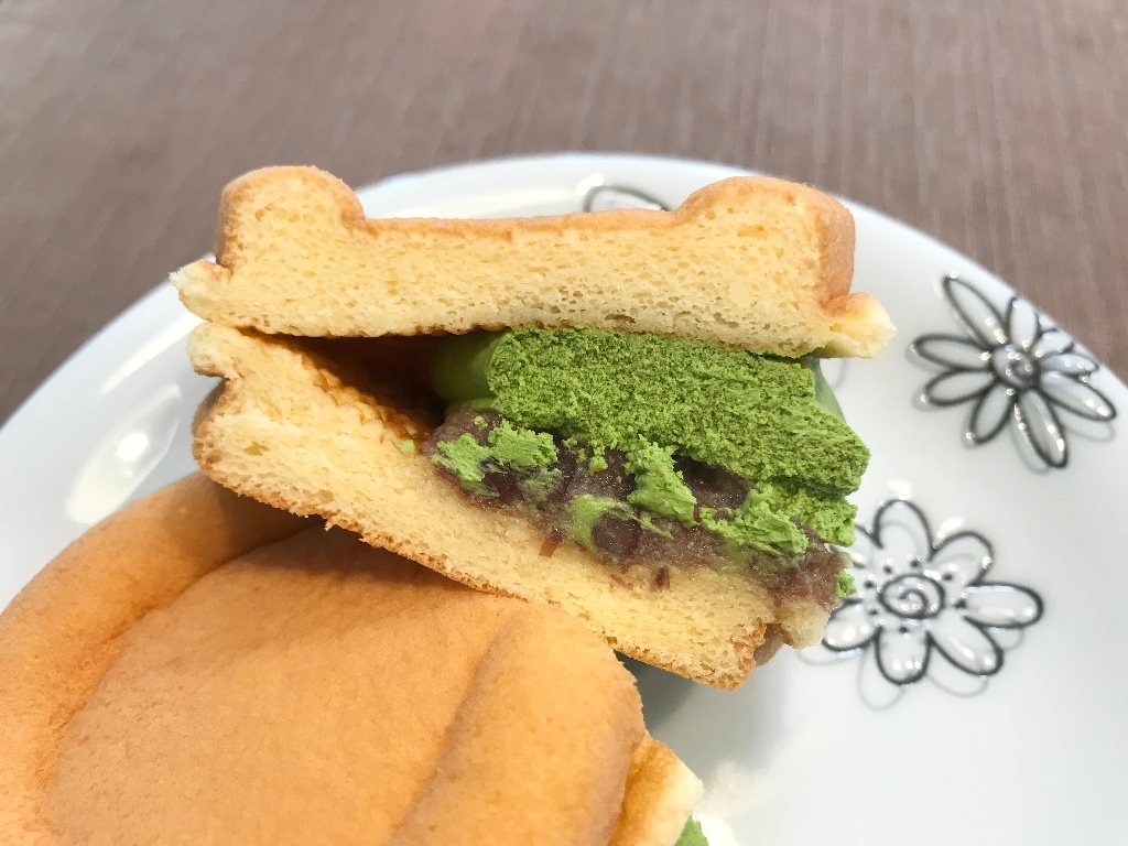 「銀座コージーコーナー スフレワッフル 宇治抹茶&おぐら」の商品情報