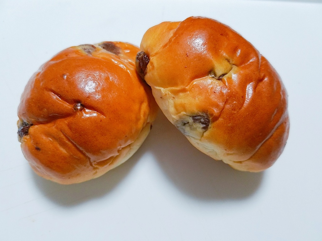 【高評価】ヤマザキ レーズンバターロール 袋6個(製造終了)のクチコミ・評価・カロリー情報【もぐナビ】