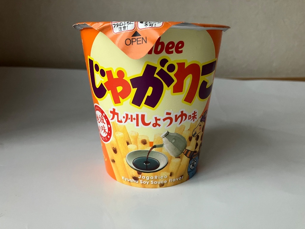 高評価】「じゃがりこ 九州しょうゆ味 カップ52g - カルビー