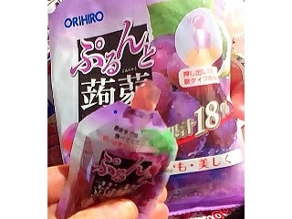 「オリヒロ ぷるんと蒟蒻ゼリー グレープ 袋20g×6」のクチコミ画像 by 遊走腎さん