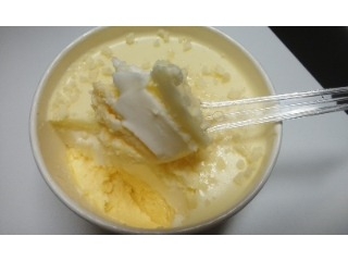 「ファミリーマート Sweets＋ ホワイトデビルズチーズケーキ カップ1個」のクチコミ画像 by レビュアーさん