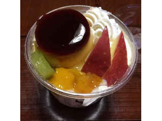「ローソン Uchi Cafe’ SWEETS プリンアラモードトライフル カップ1個」のクチコミ画像 by ピーナッツパン大好きさん