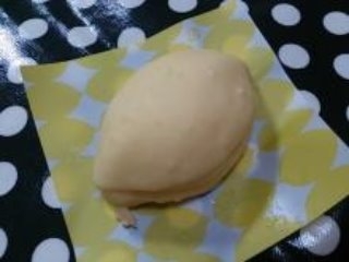 「ローソン Uchi Cafe’ SWEETS スプーンで食べるレモンケーキ 袋1個」のクチコミ画像 by デイジさん