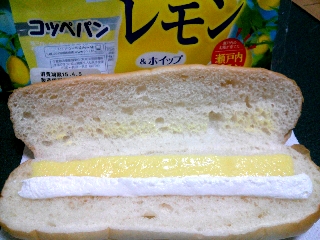 「第一パン コッペパン レモン＆ホイップ 袋1個」のクチコミ画像 by ピノ吉さん