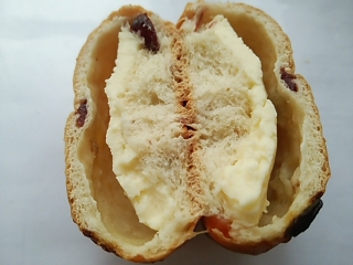 「イトーパン フルーツ＆グラノーラチーズパン 袋1個」のクチコミ画像 by いちごみるうさん