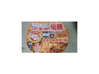「マルちゃん でかまる 赤カラ味噌担々麺 カップ170g」のクチコミ画像 by ﾙｰｷｰｽﾞさん