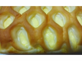 「ファミリーマート こだわりパン工房 ソフトなチーズクリームパン 袋1個」のクチコミ画像 by レビュアーさん