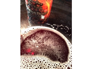 「北海道麦酒醸造 フルーツブルーイング チェリー＆ベリー 瓶300ml」のクチコミ画像 by BQBQさん