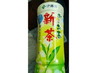 「伊藤園 お～いお茶 新茶 ペット500ml」のクチコミ画像 by ﾙｰｷｰｽﾞさん