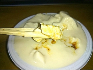 「セブンプレミアム 北海道産大豆使用 おぼろ豆腐 袋300g」のクチコミ画像 by Kutz-Changさん