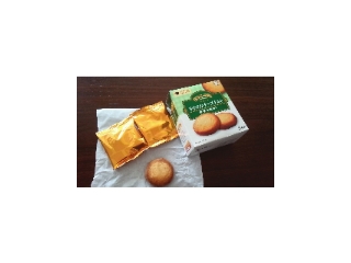 「不二家 カントリーマアム デザート チーズタルト 濃厚な味わい 箱5枚」のクチコミ画像 by yu tweetyさん