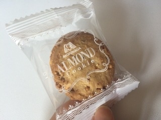 「森永製菓 アーモンドクッキー 箱14枚」のクチコミ画像 by soymilkさん