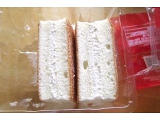 「モンテール 小さな洋菓子店 ミニケーキ・バニラ 袋2個」のクチコミ画像 by ちゃちゃさん