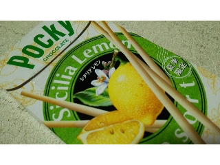「グリコ ポッキー シチリアレモンポッキー 箱2袋」のクチコミ画像 by taaさん