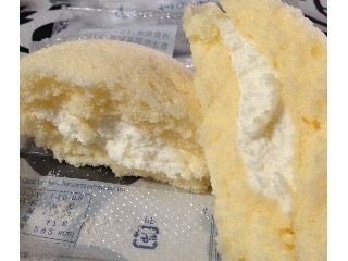 「ヤマザキ ふわふわスフレ レアチーズクリーム 袋1個」のクチコミ画像 by レビュアーさん