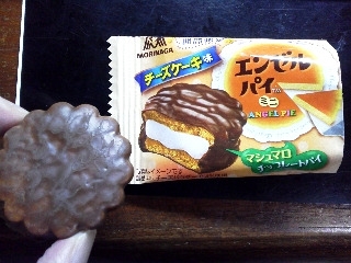 「森永製菓 エンゼルパイミニ チーズケーキ味 袋1個」のクチコミ画像 by Jiru Jintaさん