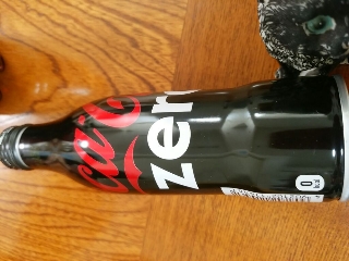 「コカ・コーラ コカ・コーラ ゼロ スリムボトル ボトル250ml」のクチコミ画像 by 鉄腕子さん