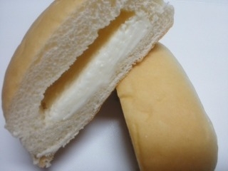 「Pasco 国産小麦のおとうふクリームパン 袋1個」のクチコミ画像 by レビュアーさん