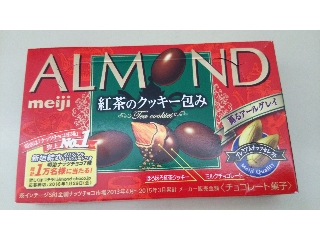「明治 アーモンド 紅茶のクッキー包み 62g」のクチコミ画像 by ﾙｰｷｰｽﾞさん