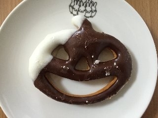 「ミスタードーナツ ミスドジャックランタン チョコ」のクチコミ画像 by MOKAさん