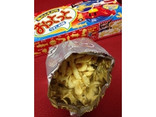「森永製菓 おっとっと うすしお味 トミカ型 箱26g×2」のクチコミ画像 by ポロリさん