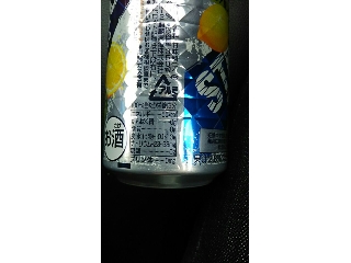 「KIRIN 氷結ストロング シチリア産レモン 缶350ml」のクチコミ画像 by しろしろしろこさん