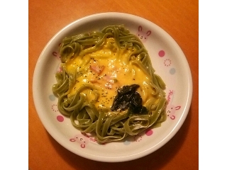 「マ･マー 弾む生パスタ ほうれん草のカルボナーラ 袋290g」のクチコミ画像 by ぴぃちゃんちゃんさん