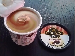 「明治 GRAN ガナッシュチョコ カップ105ml」のクチコミ画像 by くりおねごはんさん