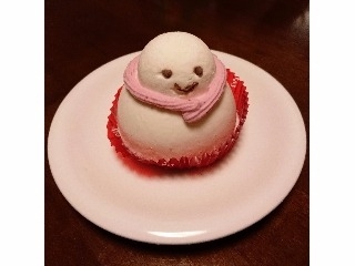 「セブン-イレブン 雪の子ムースケーキ パック1個」のクチコミ画像 by aengさん