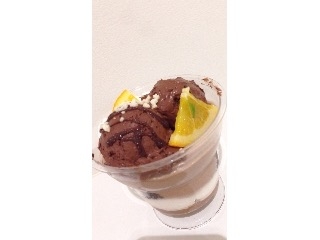 「ローソン MACHI cafe’ チョコレートパフェ カップ1個」のクチコミ画像 by きんつばさん