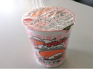 「おやつカンパニー ブタメン KIRIMIちゃん シーフード味 カップ37g」のクチコミ画像 by レビュアーさん