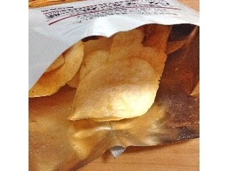 「無印良品 国産じゃがいものポテトチップス バターチキンカレー味 袋55g」のクチコミ画像 by もみぃさん